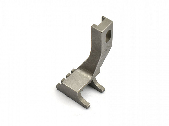 Зубчатая рейка основная тип. Siruba W123 / U122 / W122 / F007F / U512 / W512 (арт. D1206)