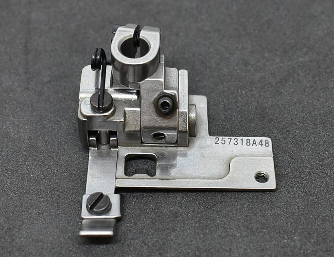 Прижимная лапка Тип.W562 (Арт.257318A48.)