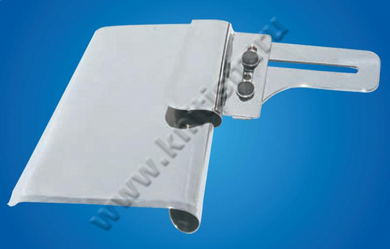 Приспособление для обработки задних карманов брюк на 2-х игольных машинах челночного и цепного стежка и машин с рукавом P040 SURUCU