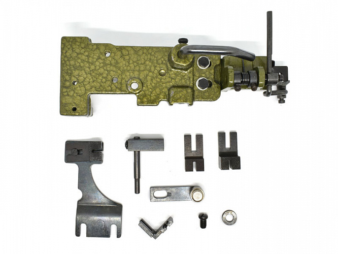 Приспособление для пришивания пуговиц на ножке. Артикул Brother SB7900001