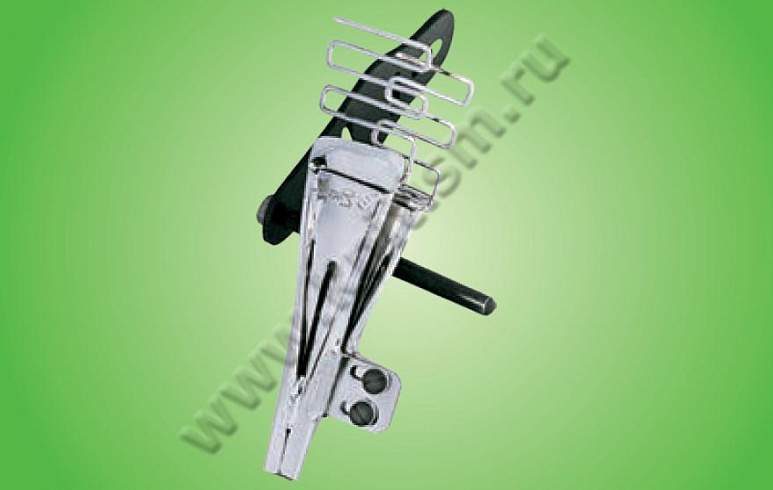 Приспособление-лампасник для притачивания лампас с широкой декоративной вставкой на поясных машинах E111 SURUCU