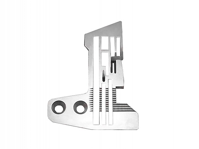 Игольная пластина на 6-и ниточный оверлок. Артикул Aurora 6M6-25