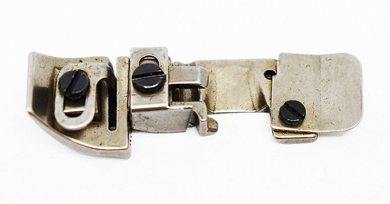 Лапка для оверлока BM204028 для тесьмы