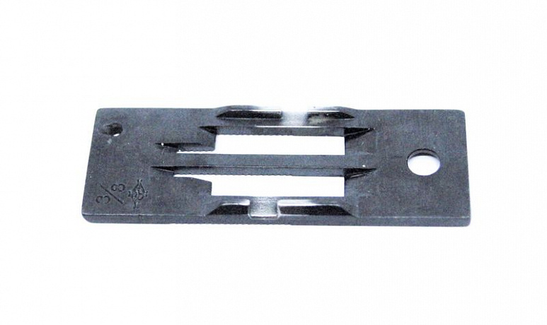 Игольная пластина для двухигольной машины (межигольное расстояние 9,5 мм) (арт. 155857-001)