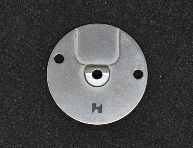 Вставка игольной пластины 2,4 мм Тип. Brother KE-430F (Арт.SB0949-001)