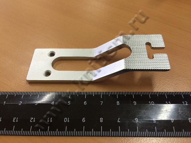 Приспособление для пришивания этикеток 45750