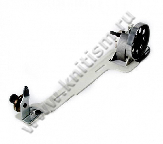 Механизм намотки нити на шпулю