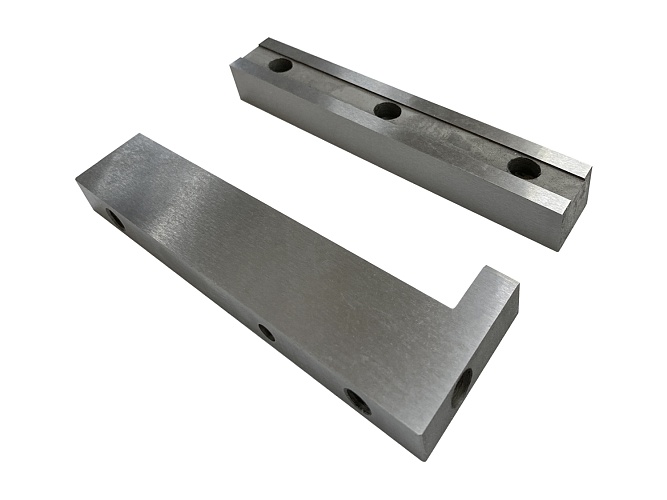 Комплект ножей к машине для нарезания тесьмы Aurora QD-1250. Артикул Sewparts 320286