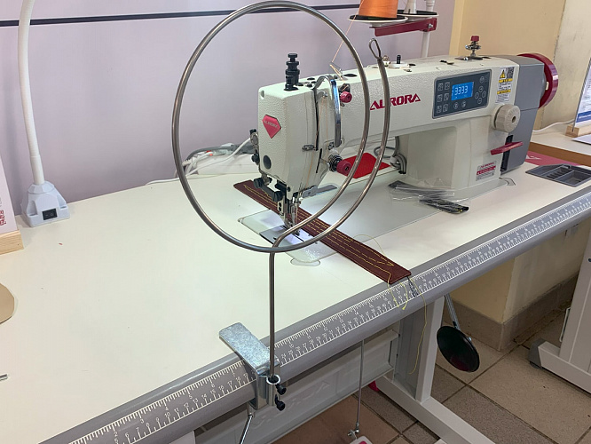 Приспособление для вдевания шнура в пояс трикотажных изделий (малое)