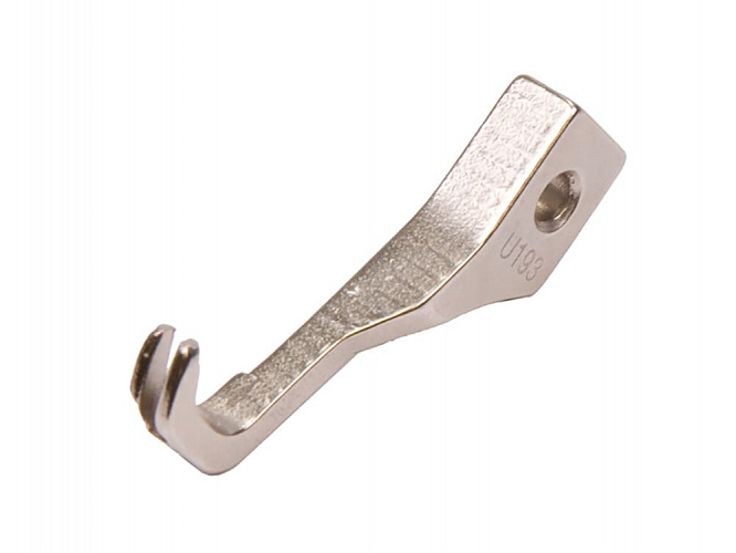 Лапка внутренняя стандартная с прорезью под нитку. Артикул Aurora U193