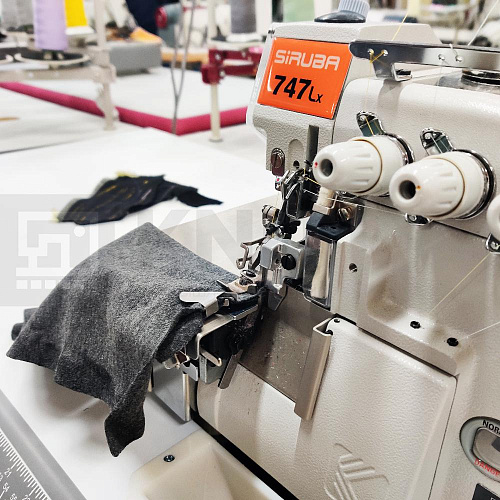 Приспособление для антискрутки края материала на оверлоке KB301