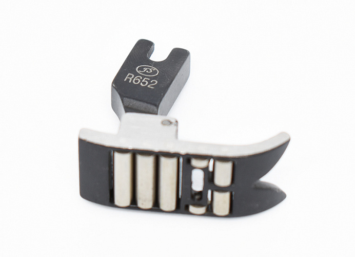 Лапка с роликом R438 для машин строчки зиг-заг