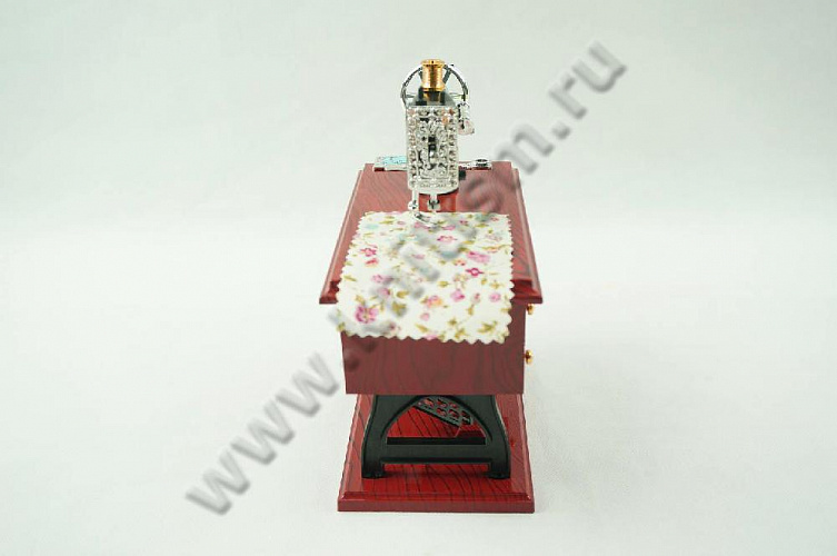 Шкатулка музыкальная большая